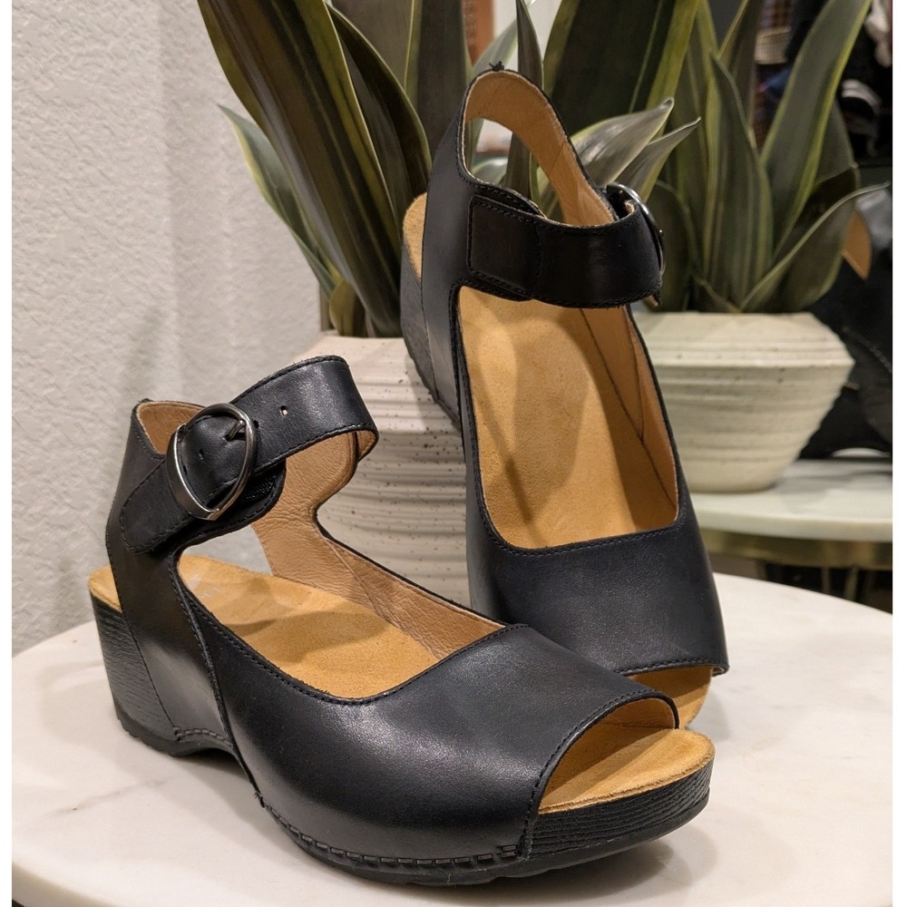 Dansko Tiana Wedge Sandals Women's 38 Black Leather Peep Toe Ankle Strap Comfort